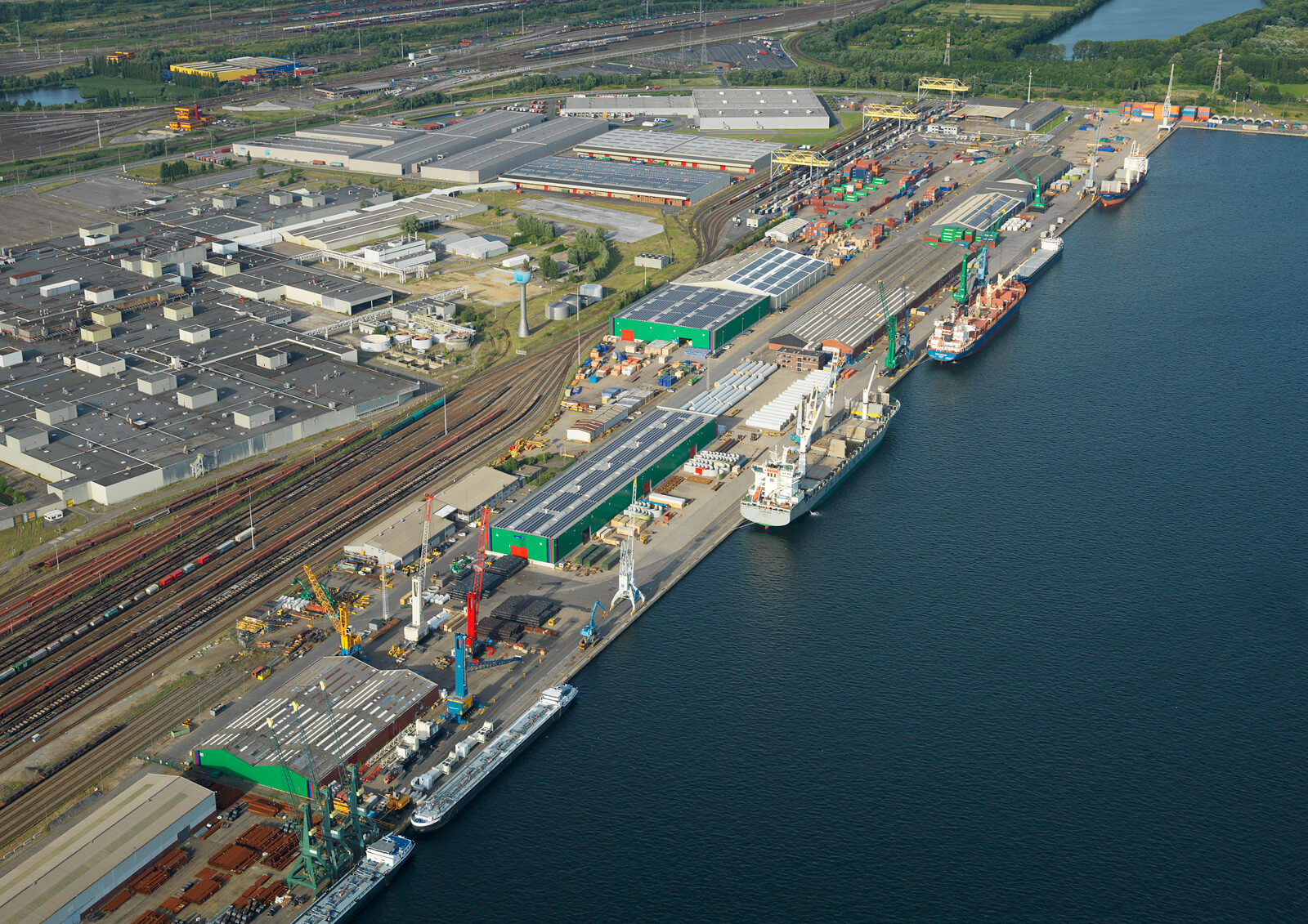 zuidnatie breakbulk terminal churchill dock 478